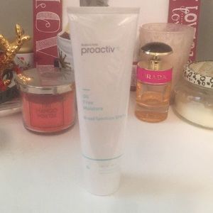 New Proactive oil free moisturizer with spf 15.